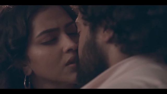 Amalapaul Hot Kiss Video Tamil Actress Hot Lip Kiss Video Tamil Actress Hot Lip Lock