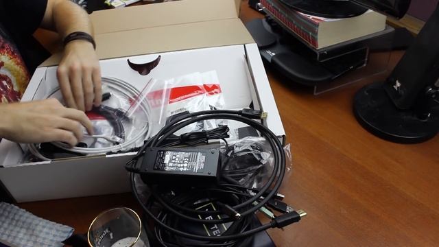 Unboxing a Weytec Smart Touch keyboard! смотреть онлайн