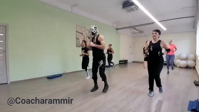 Hallween BODY SHAPE workout смотреть онлайн