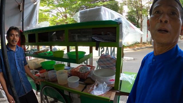 Jakarta Street Food 5075 Wawancara Nasi Uduk Bos Eneng Jalan Pinang Mas Pondok Indah EnakGX010257 смотреть онлайн