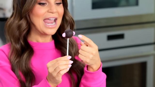 KIRBY CAKE POPS - NERDY NUMMIES