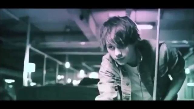 Anaconda || Michael Clifford смотреть онлайн