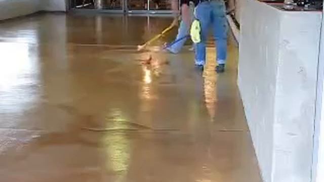 How To Get A Marbled Finish Using A Dry Brush Application