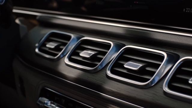 Mercedes Benz GLS 2020 смотреть онлайн