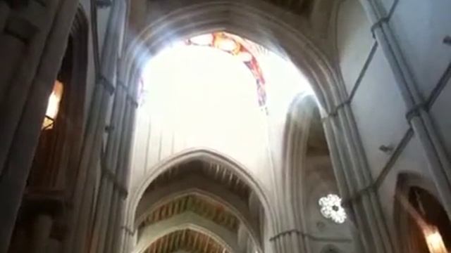 Catedral De La Almudena смотреть онлайн