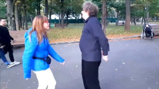 ТОПОЛЯ ТОПОЛЯ ВСЕ В ПУХУ смотреть онлайн