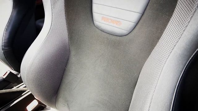 Fiat Grande Punto 1.4 Air Ride Kubełki Recaro смотреть онлайн