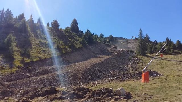 Bull D7 et 305NH TERRASSEMENT TELESKI смотреть онлайн