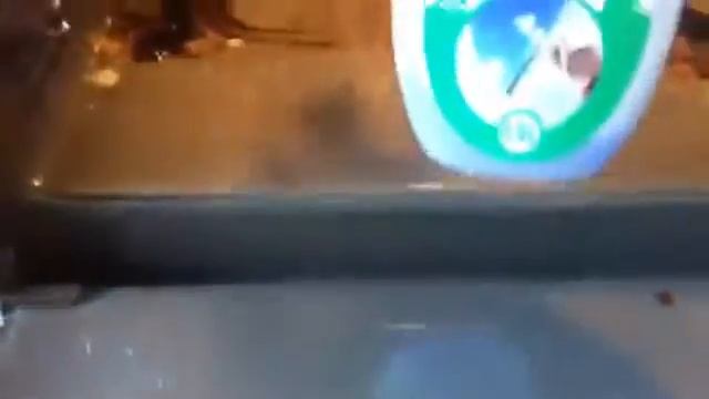 Средство для стёкол. Универсал точно! смотреть онлайн