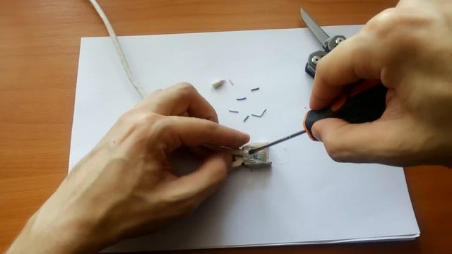 How to crimp Ethernet cable without crimping tool. How to crimp RJ-45 without tools смотреть онлайн