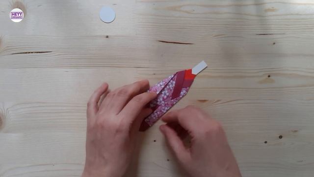 Origami Kimono Doll Bookmark Tutorial (Designed by Heyy Origami ) смотреть онлайн
