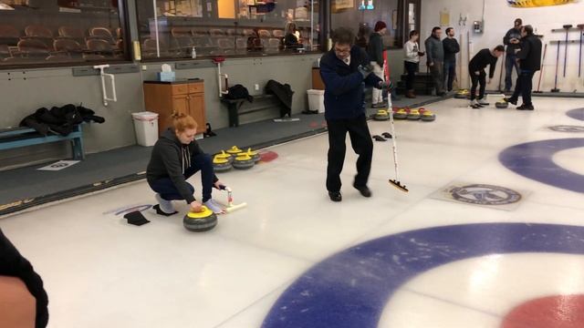 First Time Curling смотреть онлайн