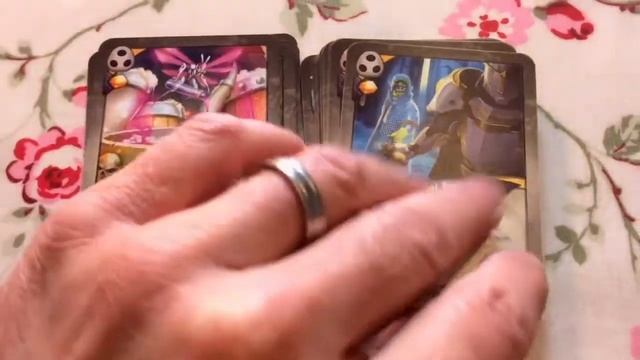 KeyForge: Call Of The Archons (Unboxing)