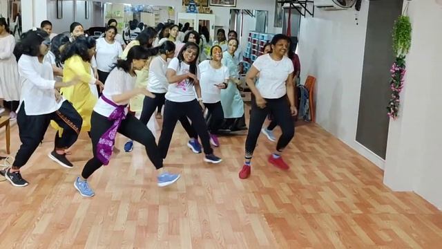 Balam pichkari/Dance fitness/zumba/Holi 2024 смотреть онлайн