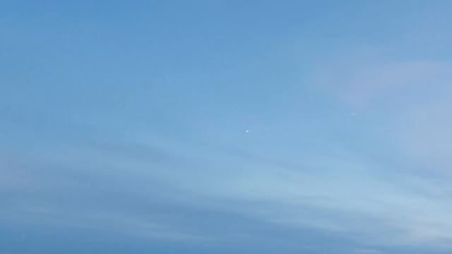 Rokot Stage 2 Reentry over Greenland Zoomed February 16, 2016 смотреть онлайн