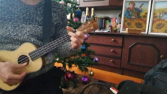 Ой сивая та і зозуленька / Щедрівка на укулеле смотреть онлайн