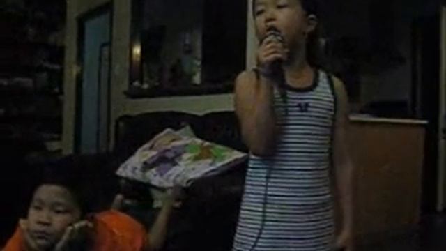 Jasmine 7 sings Delilah смотреть онлайн
