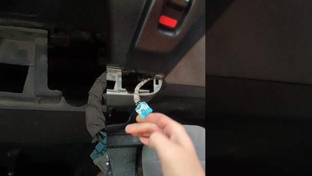 КАК ЗАКРЫТЬ ОКНО ЕСЛИ ОТКАЗАЛА КНОПКА СТЕКЛОПОДЪЁМНИКА 😱😱😱