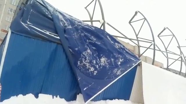 Крытый корт в Петропавловске рухнул смотреть онлайн
