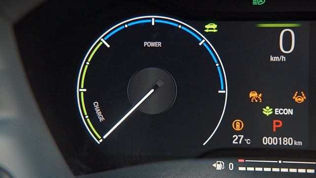 Max Verstappen Rijd Met Alle Plezier In De Nieuwe Honda HR-V Hybrid!