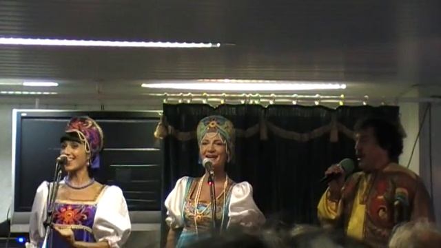 Я ЧЕРНЯВА - казачья народная песня. Солистка Светлана Фисенко