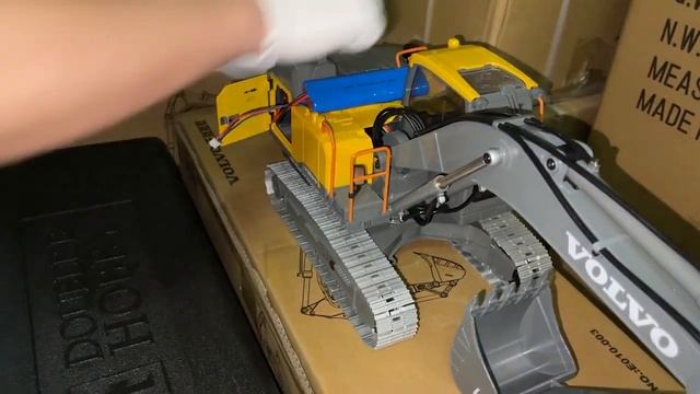 Checking excavators functions before ship out the preorders E010-003 смотреть онлайн