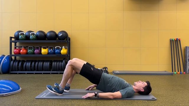 Hamstring Walkouts смотреть онлайн