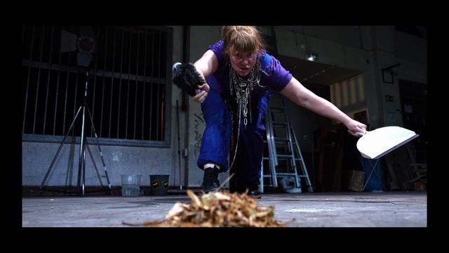 Kala Brisella – Working Star