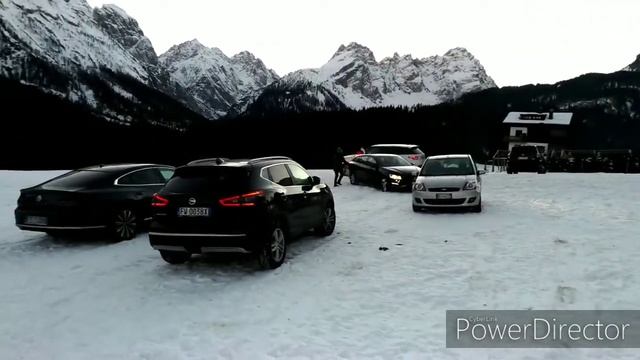 BMW X5 vs Range Rover Sport ... sulla neve... смотреть онлайн