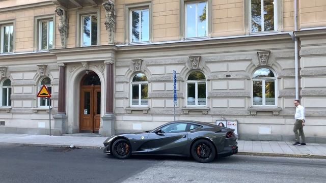 Ferrari 812 Superfast goldbrown calipers in Stockholm Sweden. 812 HP naturally aspirated [4k 60p] смотреть онлайн