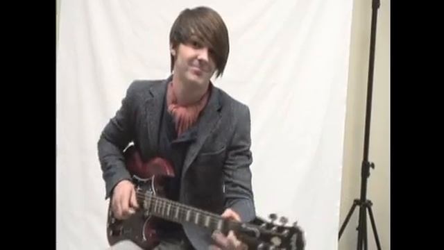 Free Signed Guitar from Drake Bell and KEWL Magazine смотреть онлайн