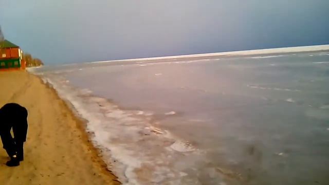 Мариуполь. Левый берег. Зимнее море!