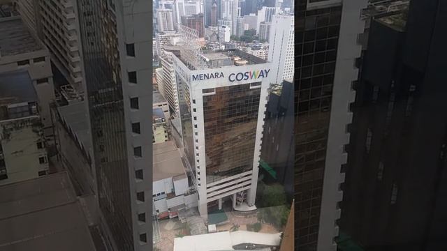 Bandaraya Kuala Lumpur dari Tingkat 21 Berjaya Times Square Hotel смотреть онлайн