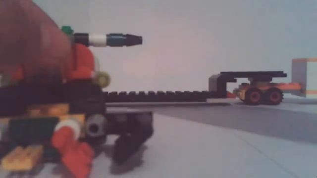 [LEGO самоделки] Комбайн из лего смотреть онлайн