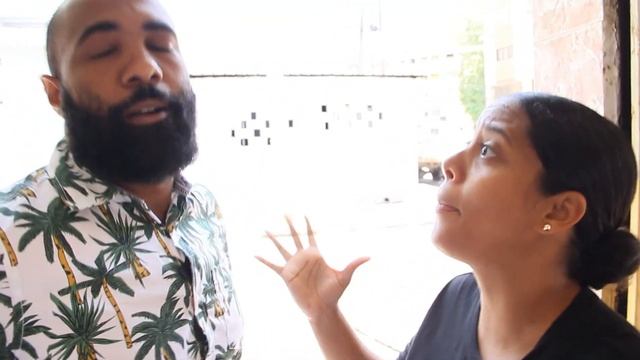 Encuentra Un Pelo En Su Comida Y Hace Que Despidan A La Cocinera