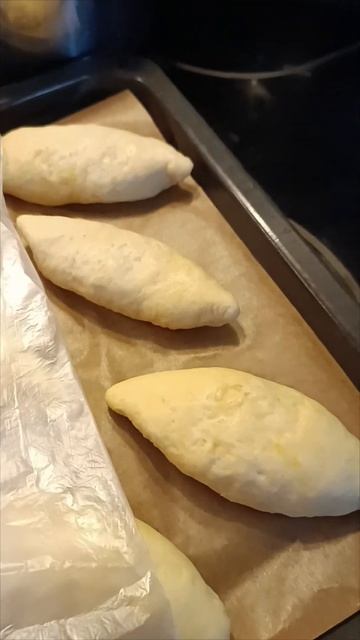 Приготовила обед, борщ . Пирожки как пух с капустой смотреть онлайн