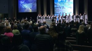 Господь на небесах Один