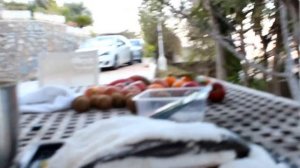 Как правильно отделить запеченую дораду из соли?