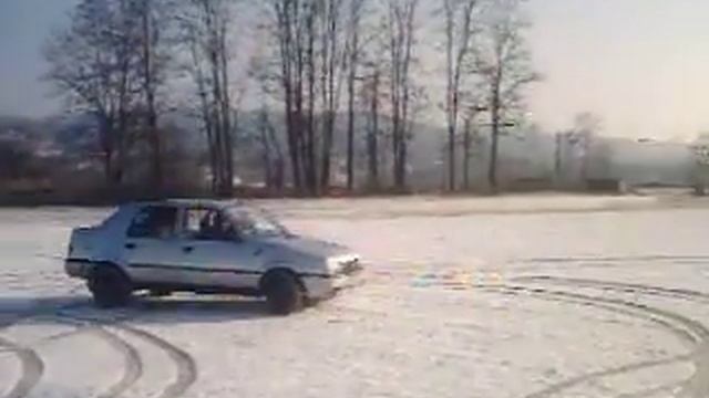 Drift cu Dacia Nova 2 смотреть онлайн
