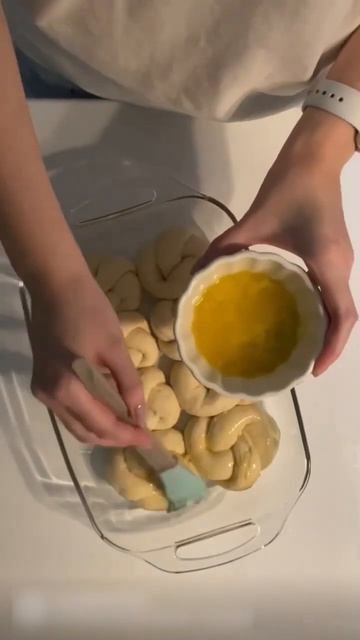 Быстрые чесночные пампушки к борщу. Подробный рецепт уже на канале смотреть онлайн