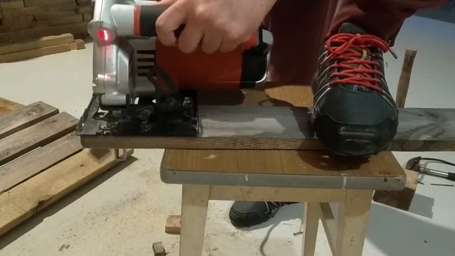 Scrap pallet DIY planter box for flowers, strawberries, vegatables - 1hour woodworking смотреть онлайн