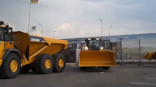 John Deere на выставке СТТ 2014 смотреть онлайн