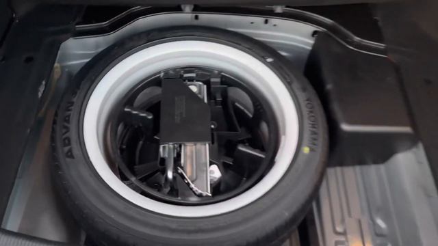 2012/09 MERCEDES C180 BLUEEFFICIENCY AVANTGARDE MODEL