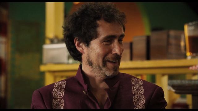 MACHETE KILLS - FILM CLIPS - Café Standoff смотреть онлайн