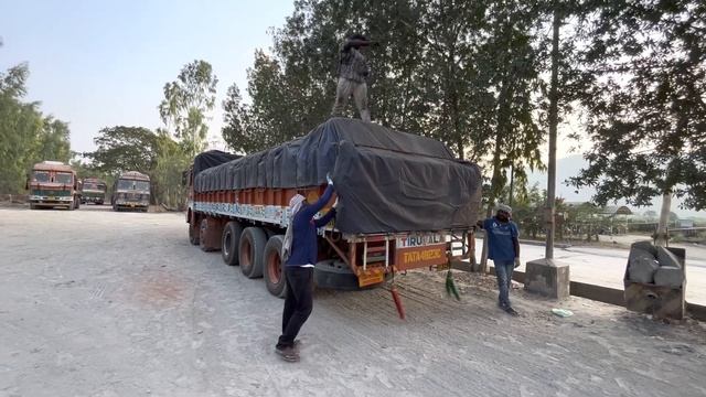 NCL lo mana bandi cement load ayindhi смотреть онлайн