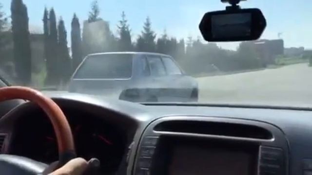 Fiat uno 1.3 turbo vs Lexus ls430 смотреть онлайн