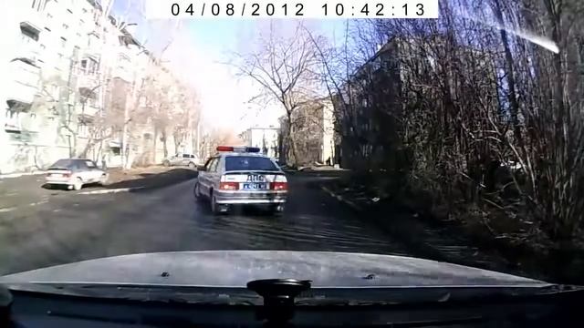 Superstitious traffic cops Selena Gomez, Marshmello Wolves Kygo, Selena Gomez It Ain't Me смотреть онлайн