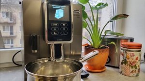 Очистка от накипи кофемашины Delonghi dinamica plus 370.95.T #кофемашина#кофе#delonghi
