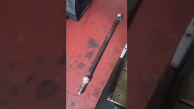 удлиняем болт крепления стартера КАМАЗ.конструктора мудаки