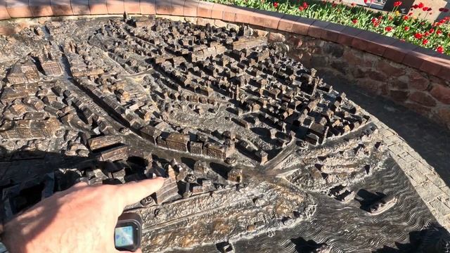 В БЕЛАРУСЬ НА МАШИНЕ. Заселились в апартаменты в башне Витебск. Исторический центр.